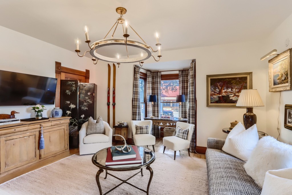 328-Main-Street-Lyons-CO-MLS-Sized-026-29-Family-Room-scaled-1-1024x683